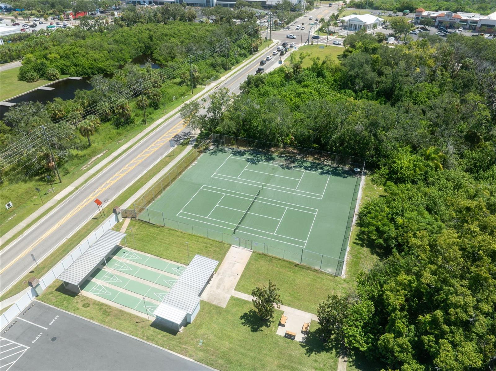 GREEN DOLPHIN PARK CONDO - Residential