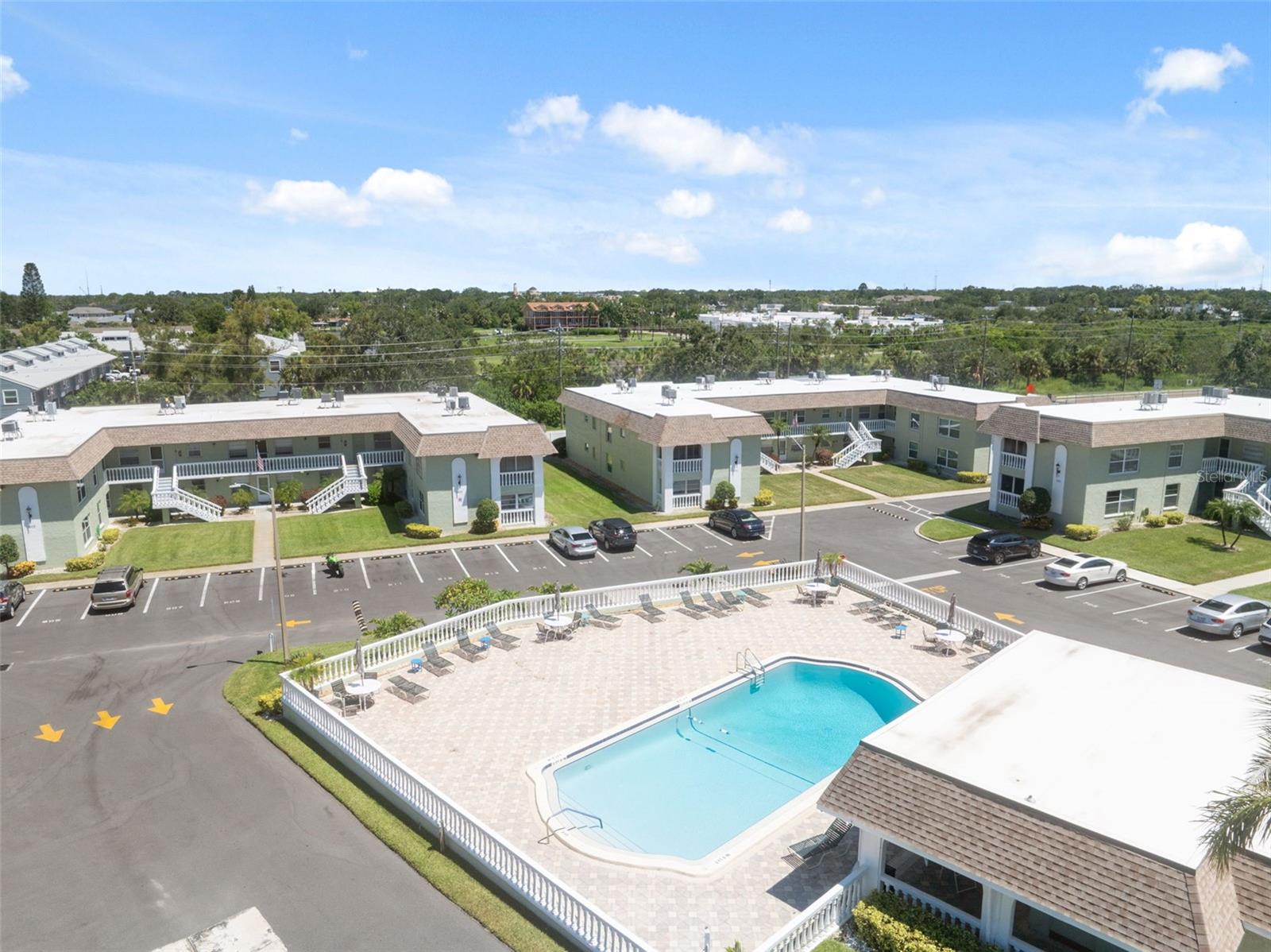 GREEN DOLPHIN PARK CONDO - Residential
