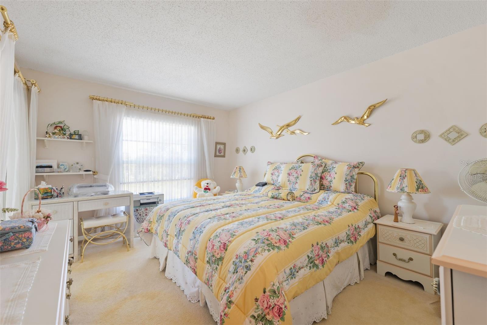 GREEN DOLPHIN PARK CONDO - Residential