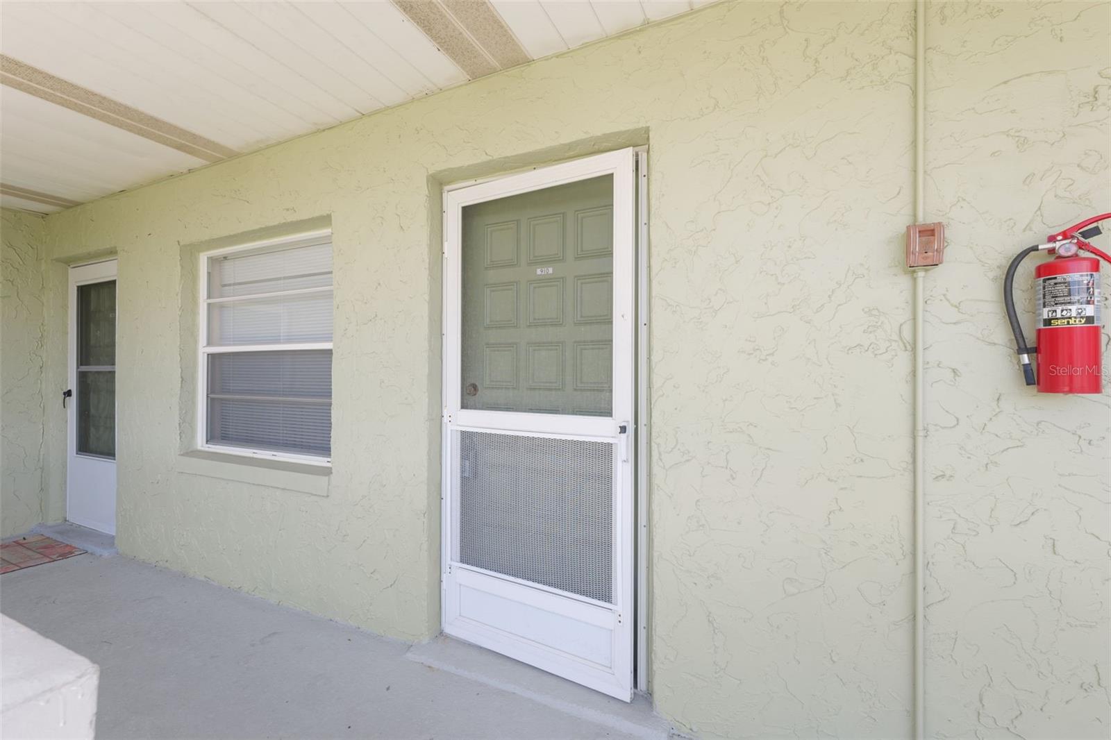 GREEN DOLPHIN PARK CONDO - Residential