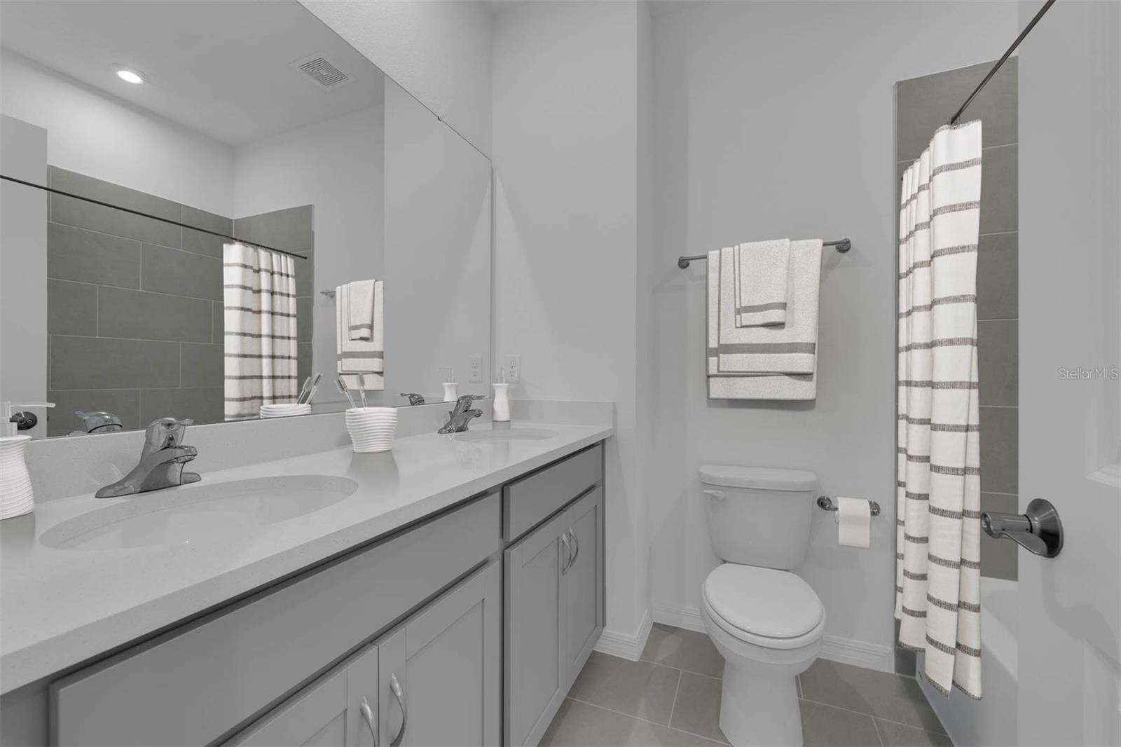 AVALON PARK WEST - Residential