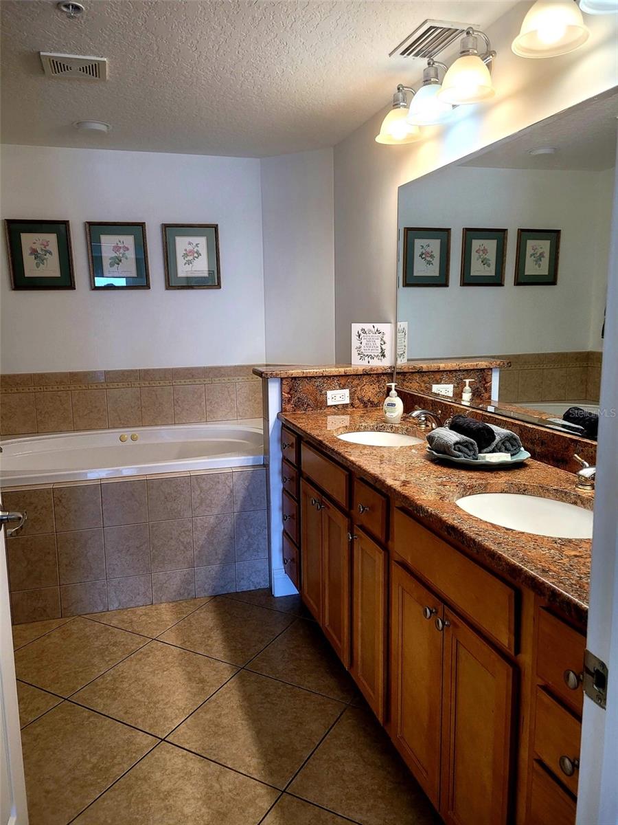 SANIBEL CONDO - Residential