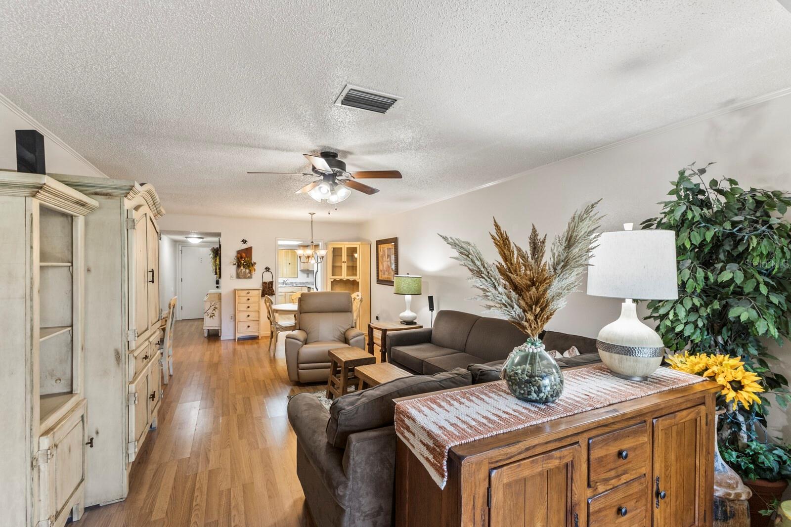 BAYSHORE ON THE LAKE APTS SEC 2 - Residential