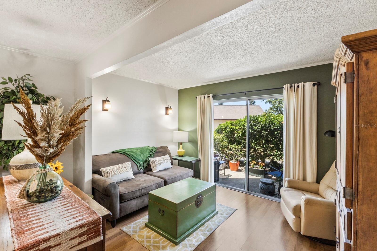 BAYSHORE ON THE LAKE APTS SEC 2 - Residential