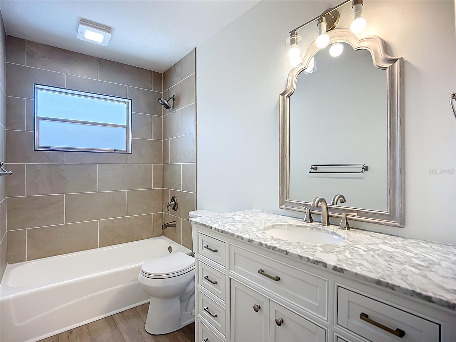 CASA DEL SOL FIFTH UNIT - Residential Lease