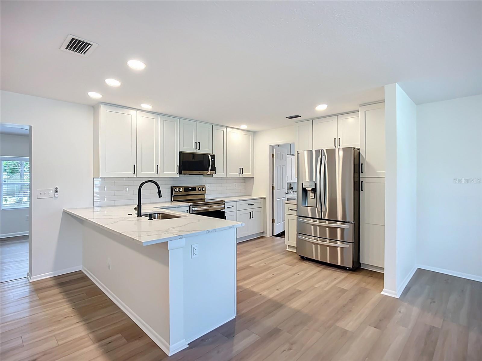 CASA DEL SOL FIFTH UNIT - Residential Lease