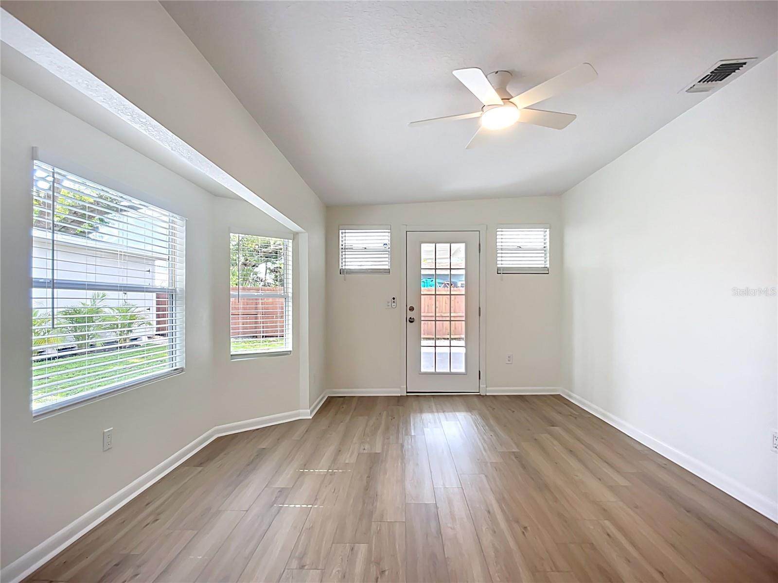 CASA DEL SOL FIFTH UNIT - Residential Lease