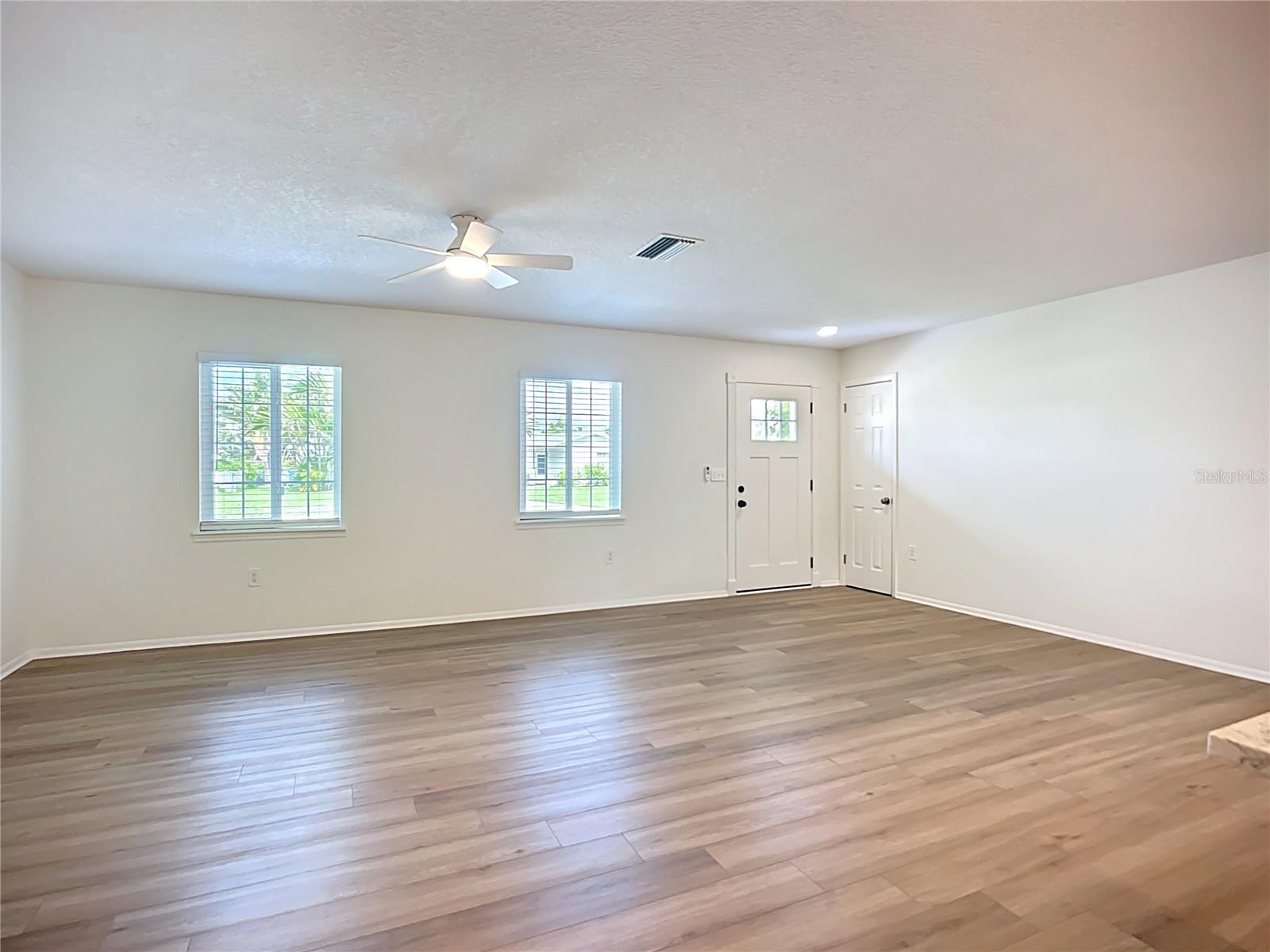 CASA DEL SOL FIFTH UNIT - Residential Lease