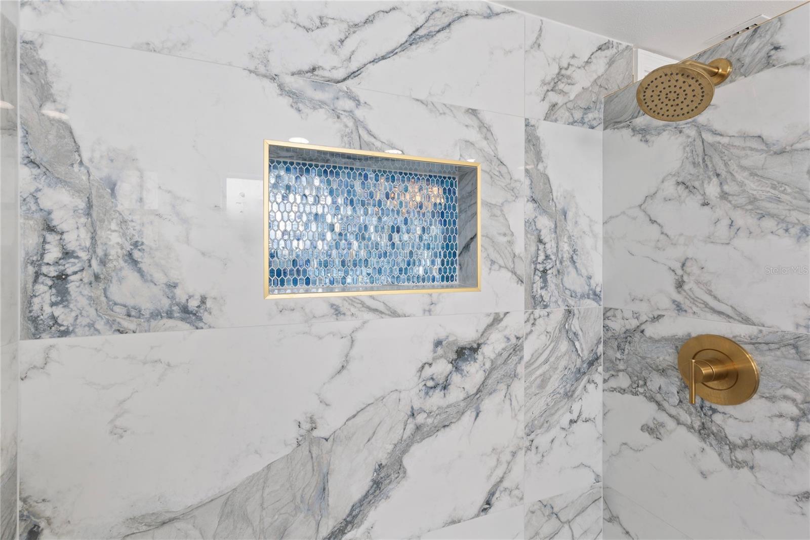 BEACON SQUARE - Residential