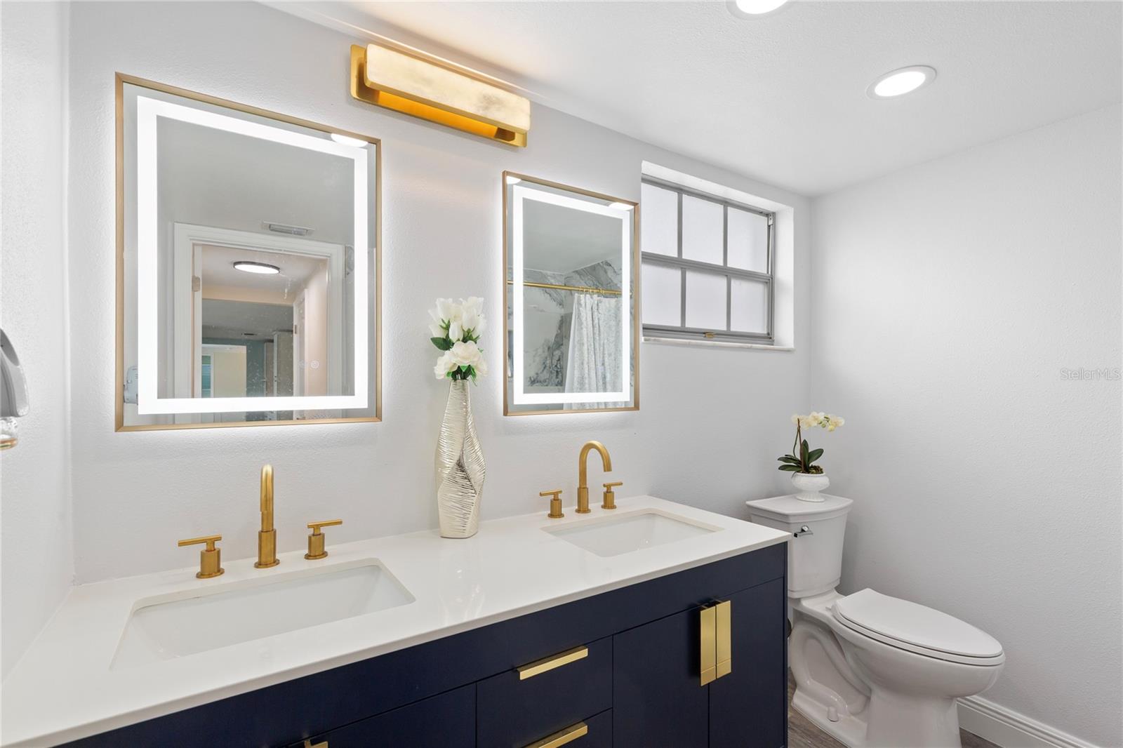 BEACON SQUARE - Residential