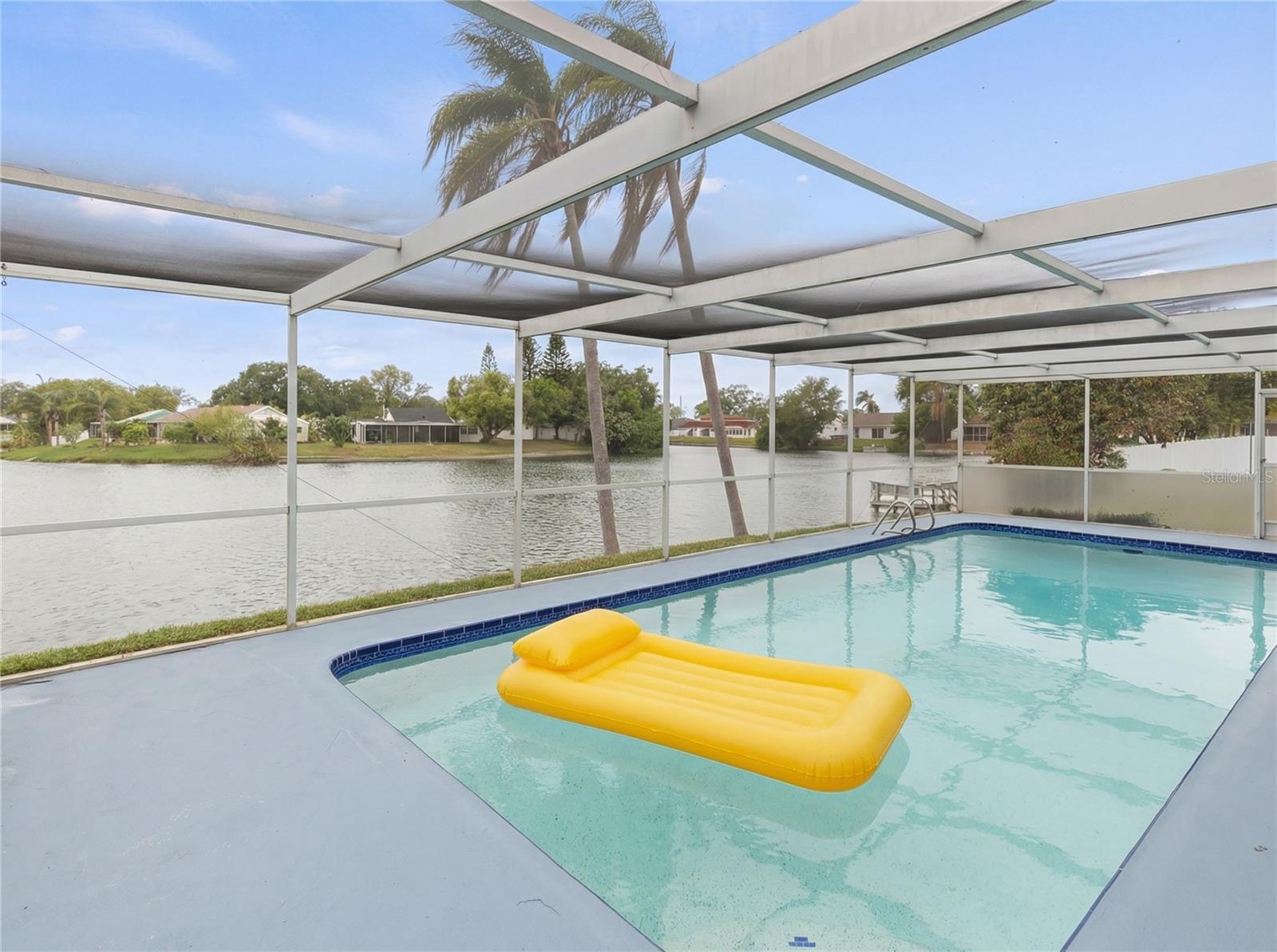 BEACON SQUARE - Residential