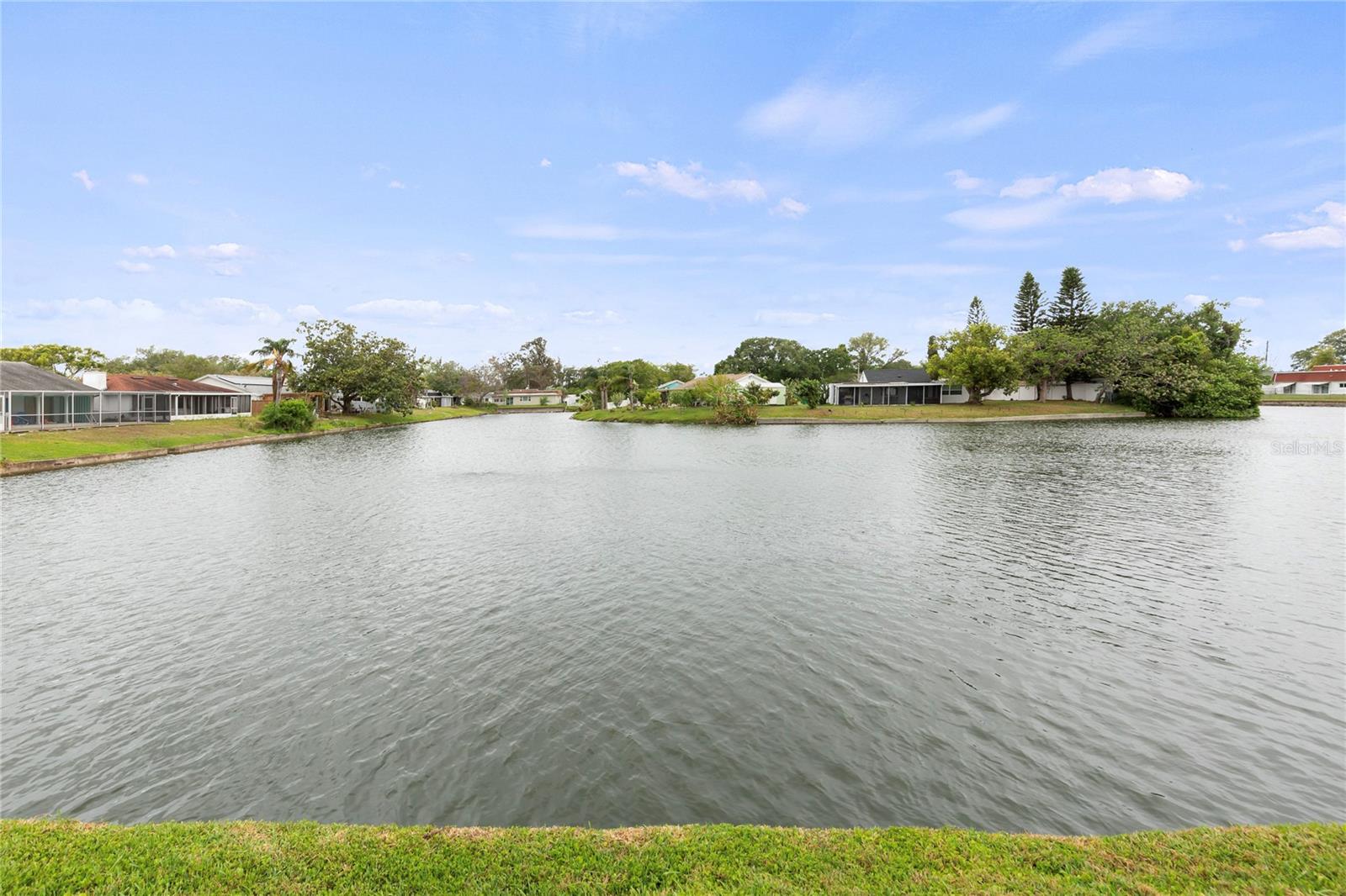 BEACON SQUARE - Residential