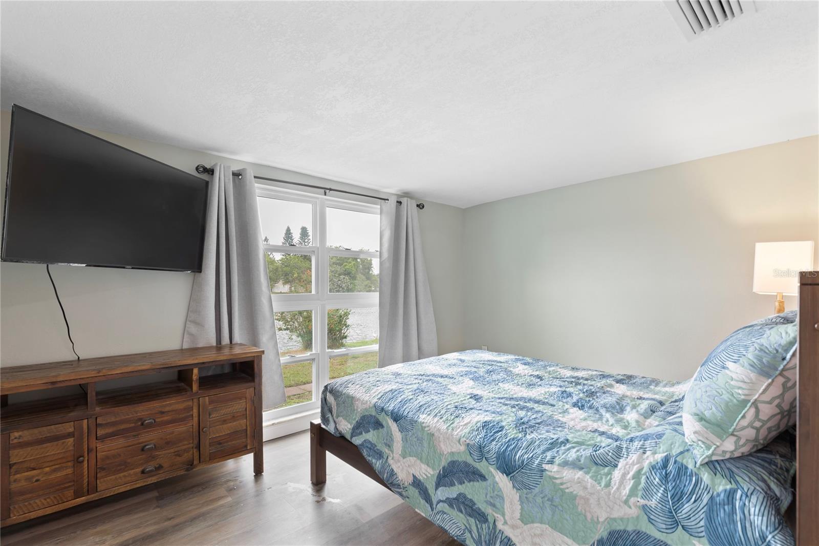 BEACON SQUARE - Residential