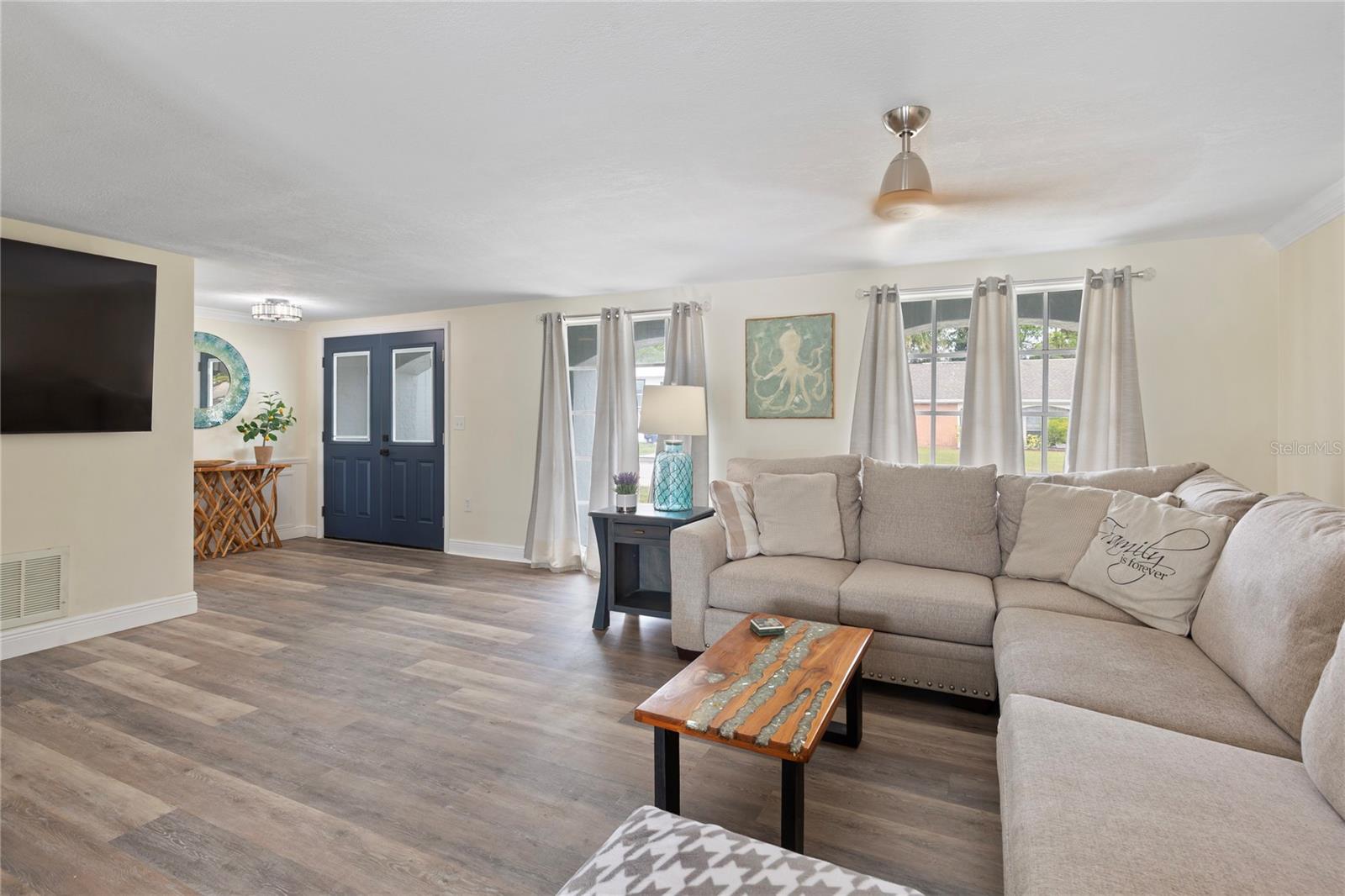 BEACON SQUARE - Residential