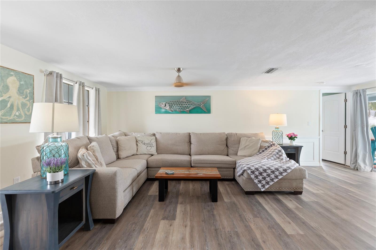 BEACON SQUARE - Residential