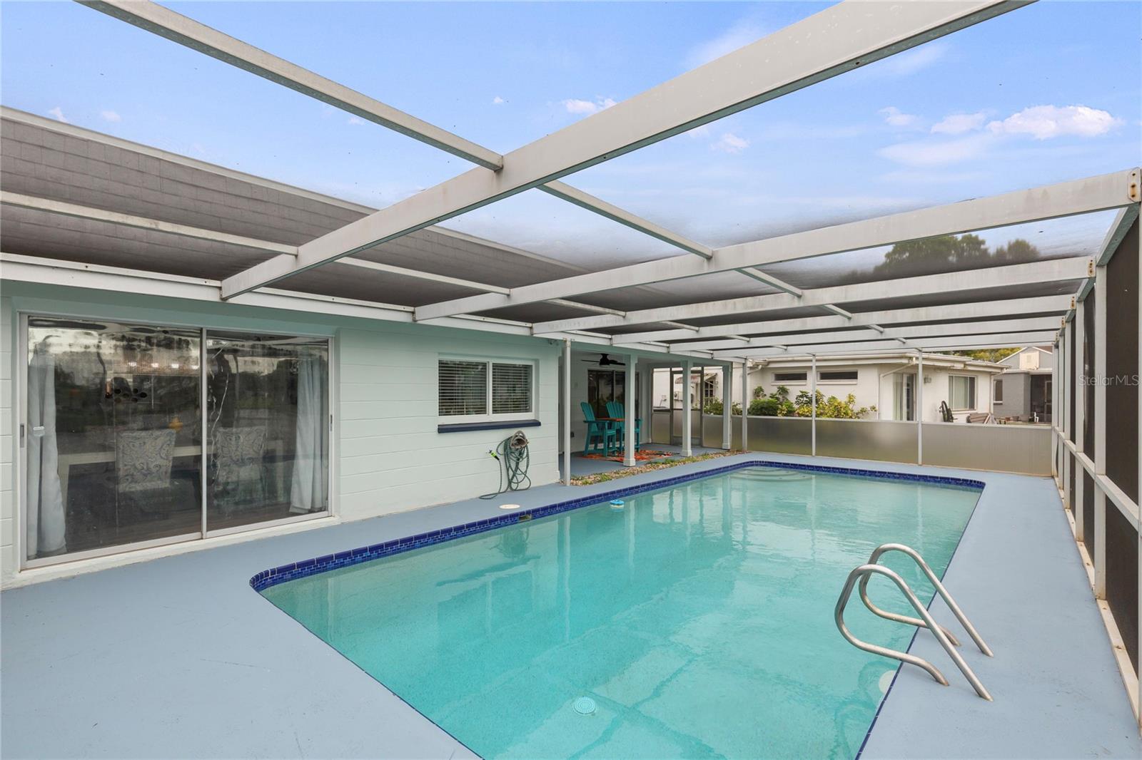 BEACON SQUARE - Residential