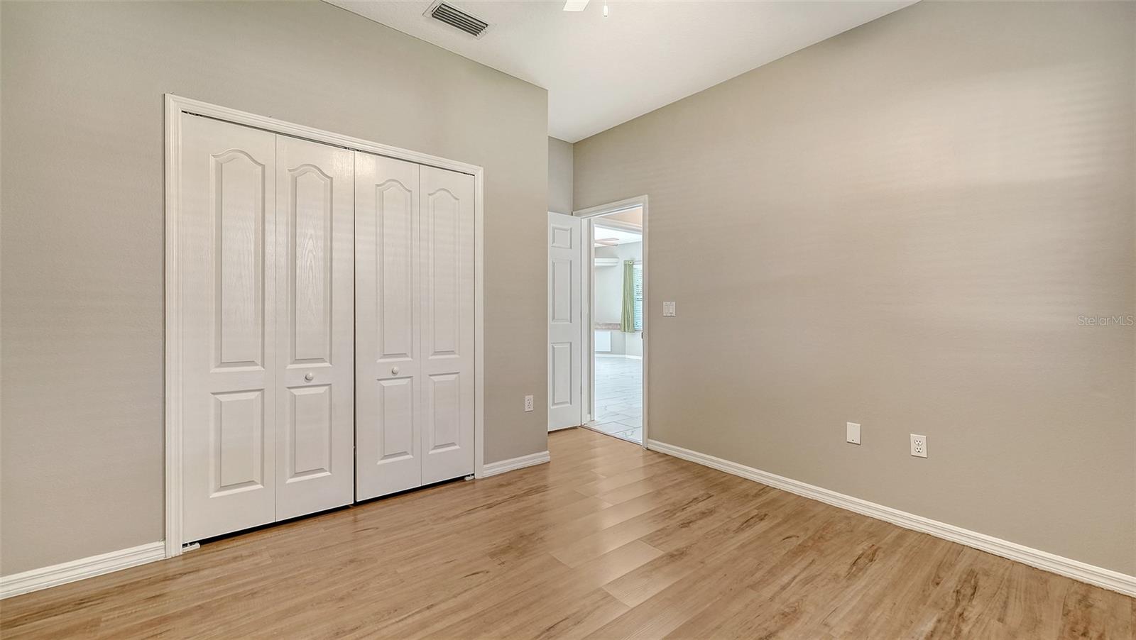 GREEN TREE - Residential Lease