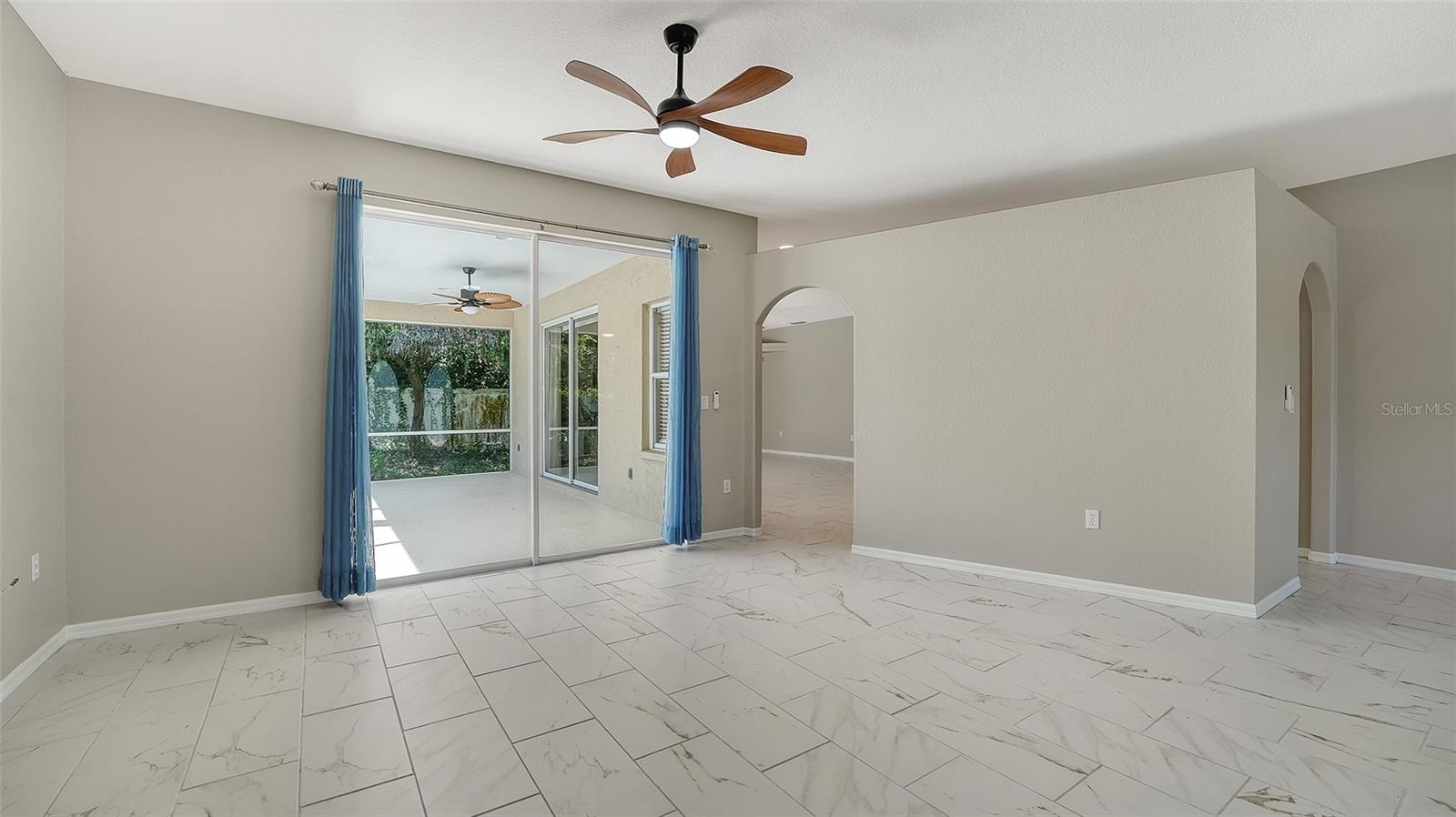 GREEN TREE - Residential Lease