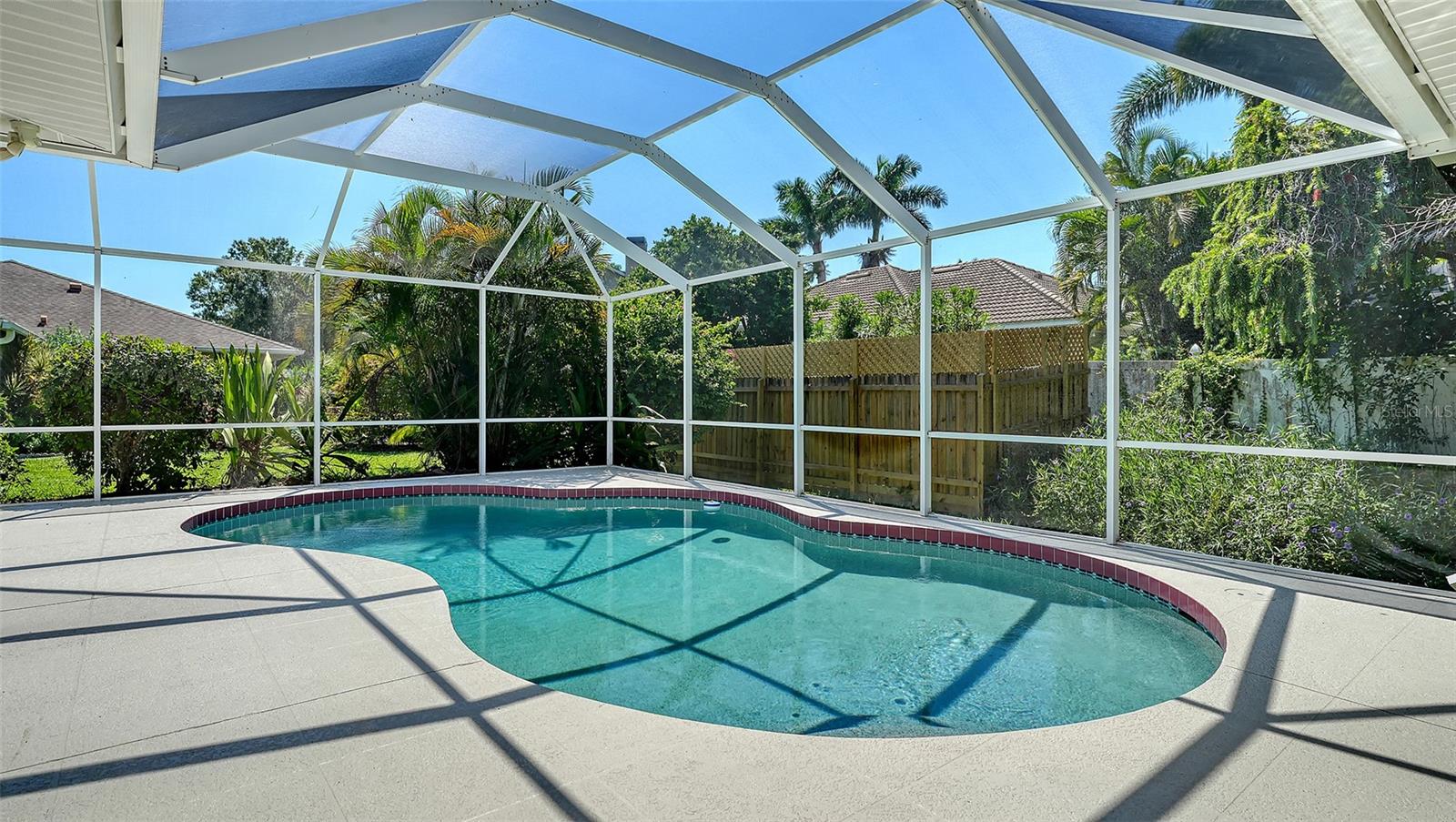 GREEN TREE - Residential Lease