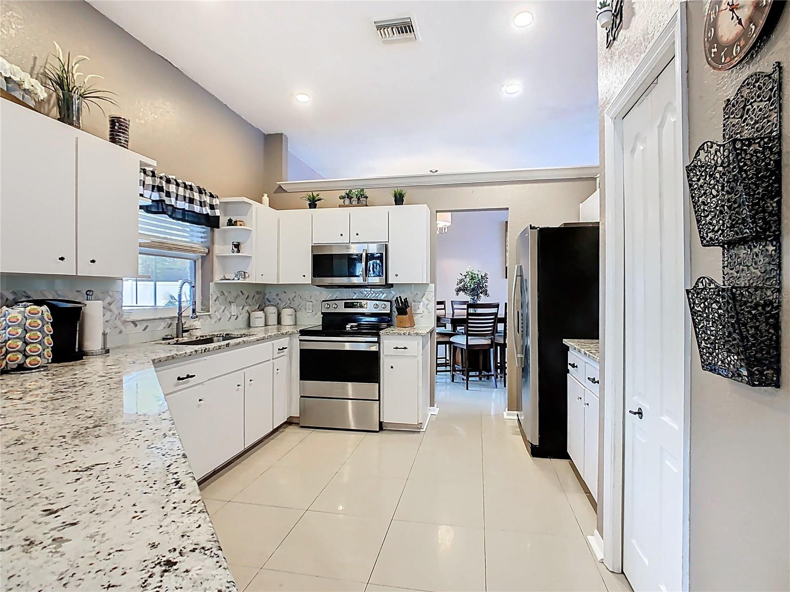 BEVERLY RISE PH 03 - Residential