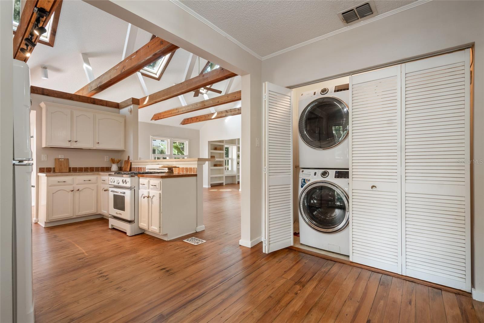 WINDERMERE TOWN - Residential