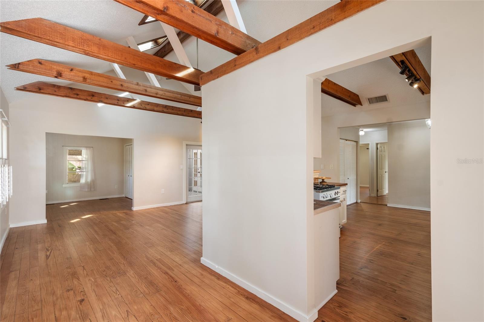 WINDERMERE TOWN - Residential