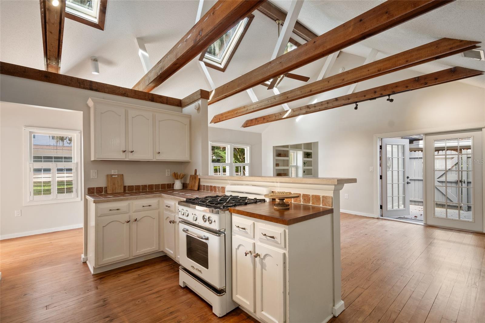 WINDERMERE TOWN - Residential