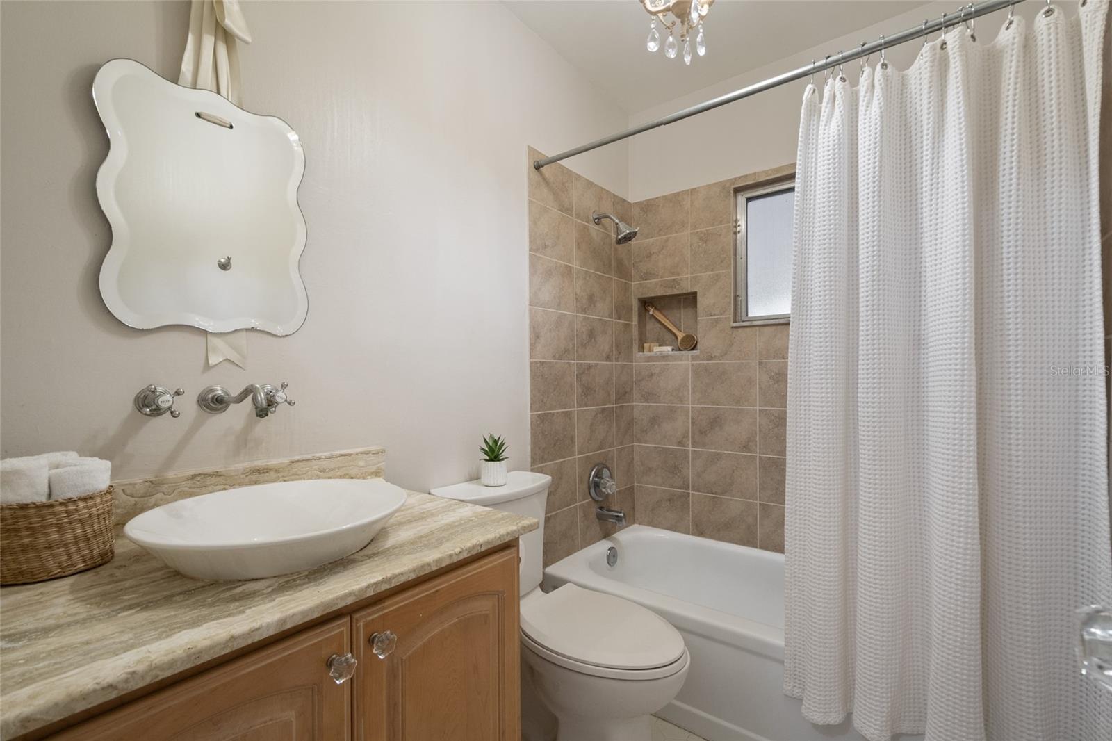 WINDERMERE TOWN - Residential