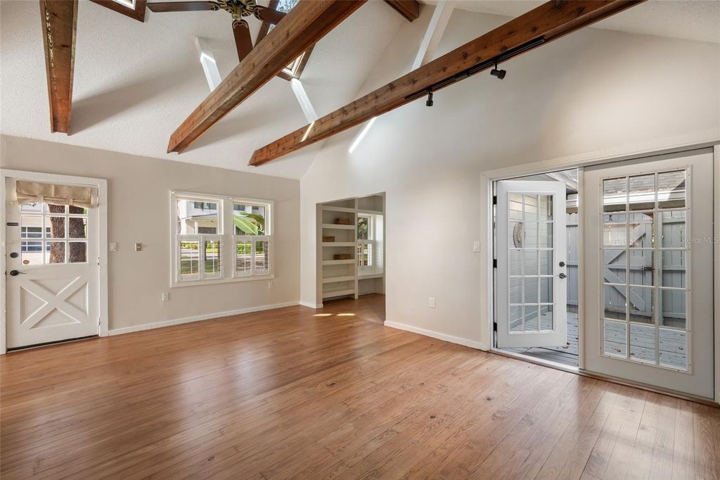 Photo of 825 Oakdale Street, Windermere, FL 34786 (MLS # O6396351)