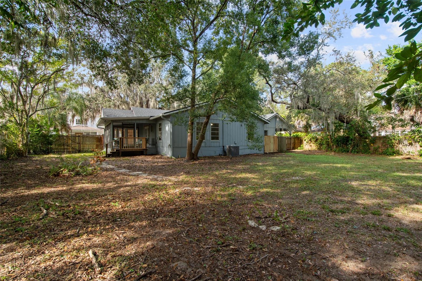 WINDERMERE TOWN - Residential