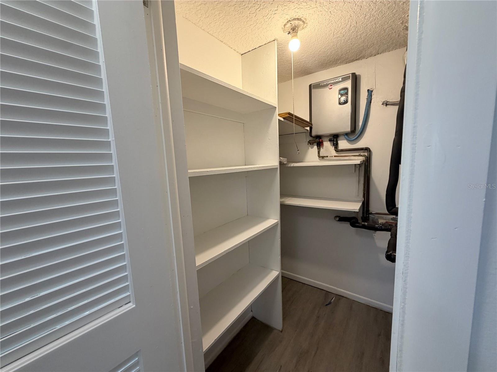 KALMIA CONDO - Residential Lease