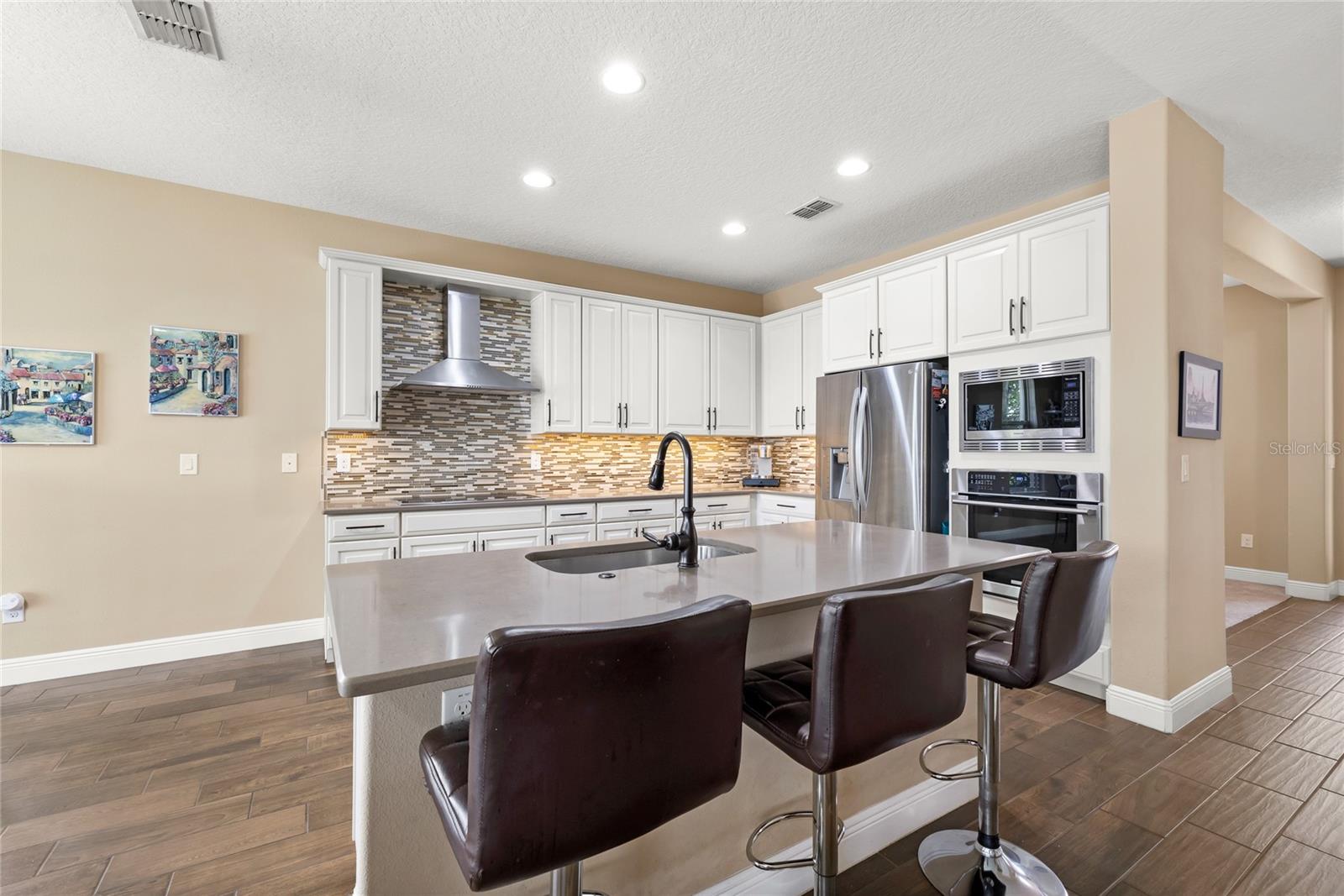 8506 BAYVIEW CROSSING DRIVE