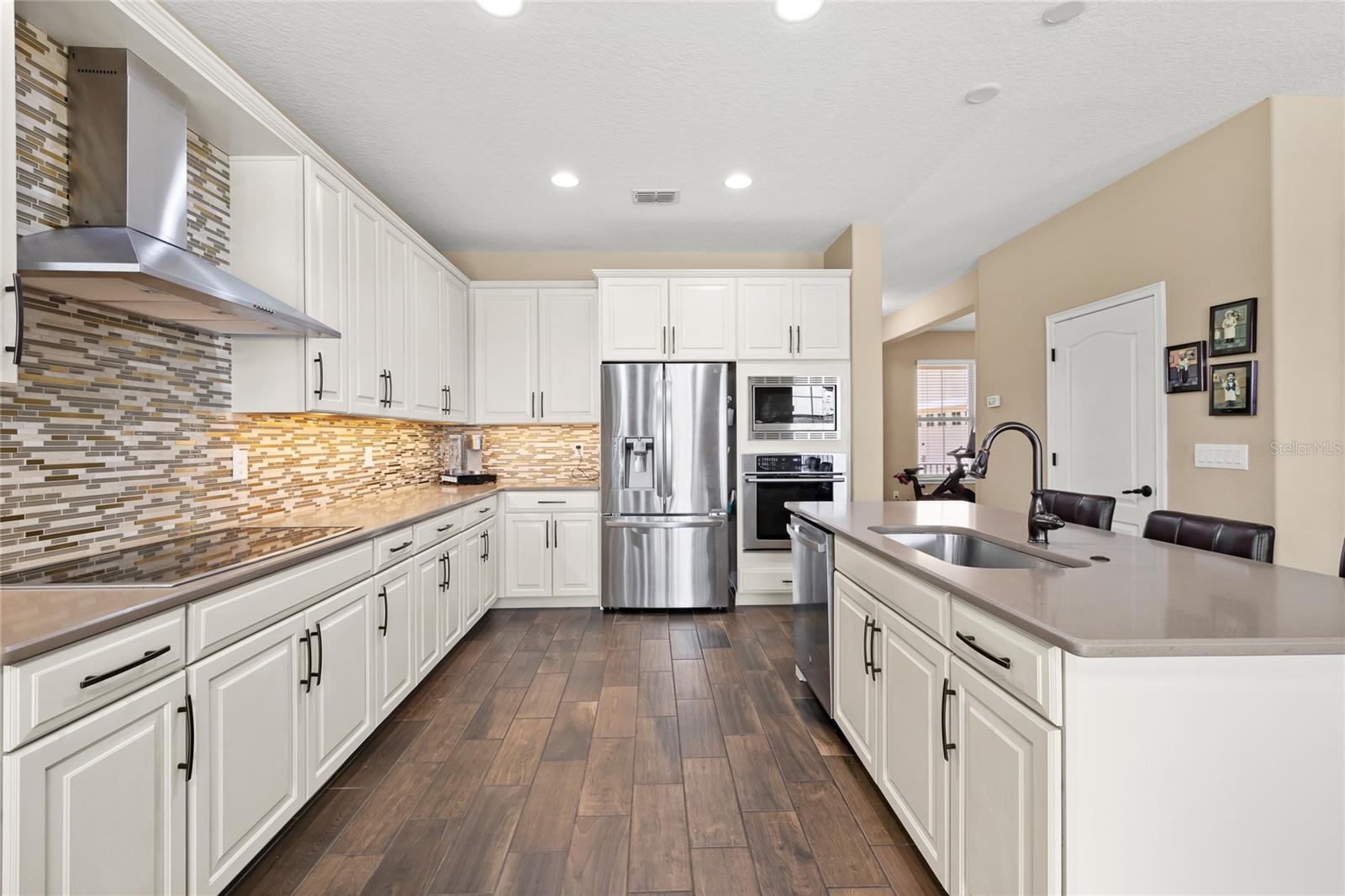 8506 BAYVIEW CROSSING DRIVE