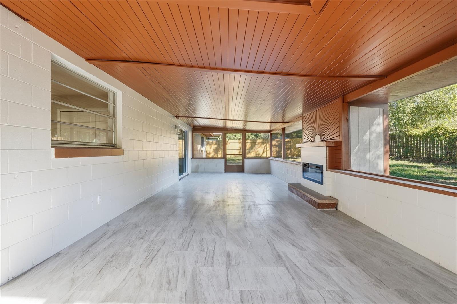 RONSWOOD - Residential