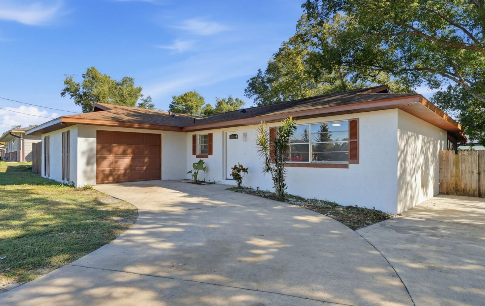 RONSWOOD - Residential