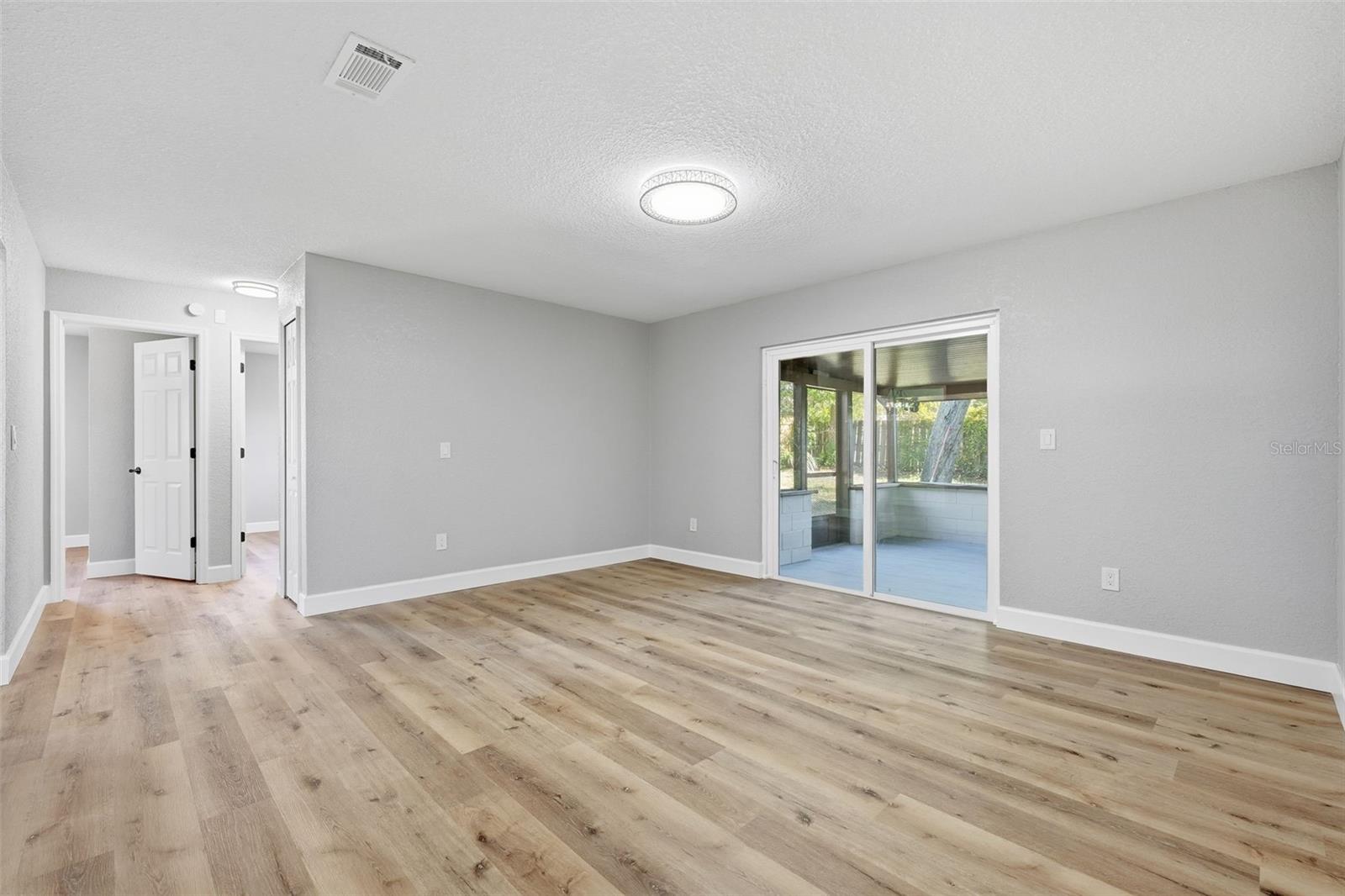 RONSWOOD - Residential