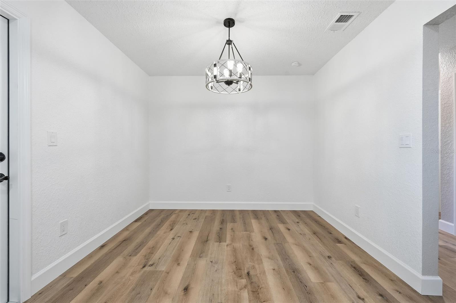 RONSWOOD - Residential