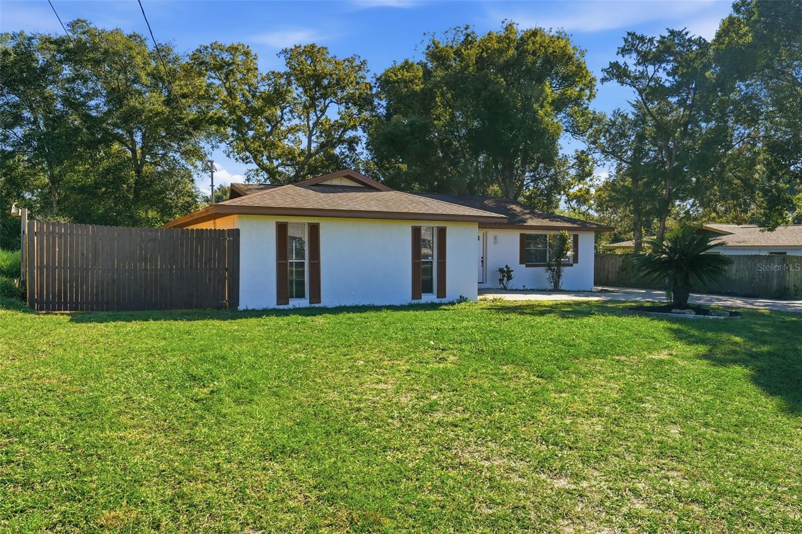 RONSWOOD - Residential