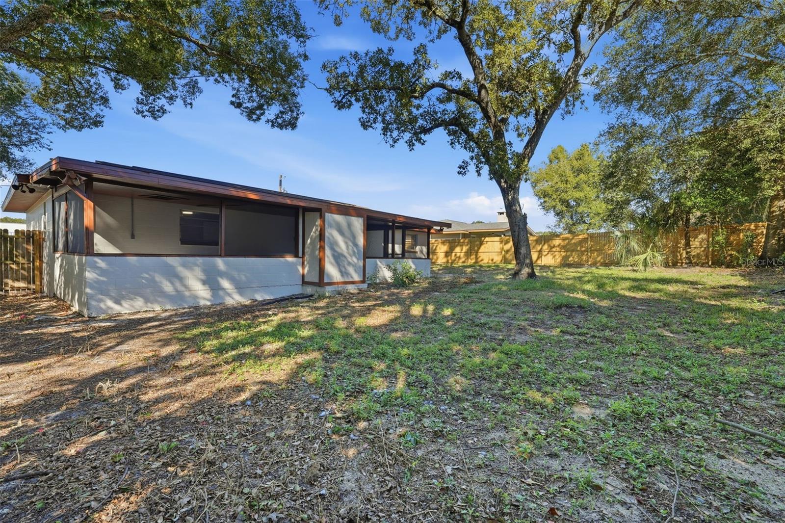 RONSWOOD - Residential