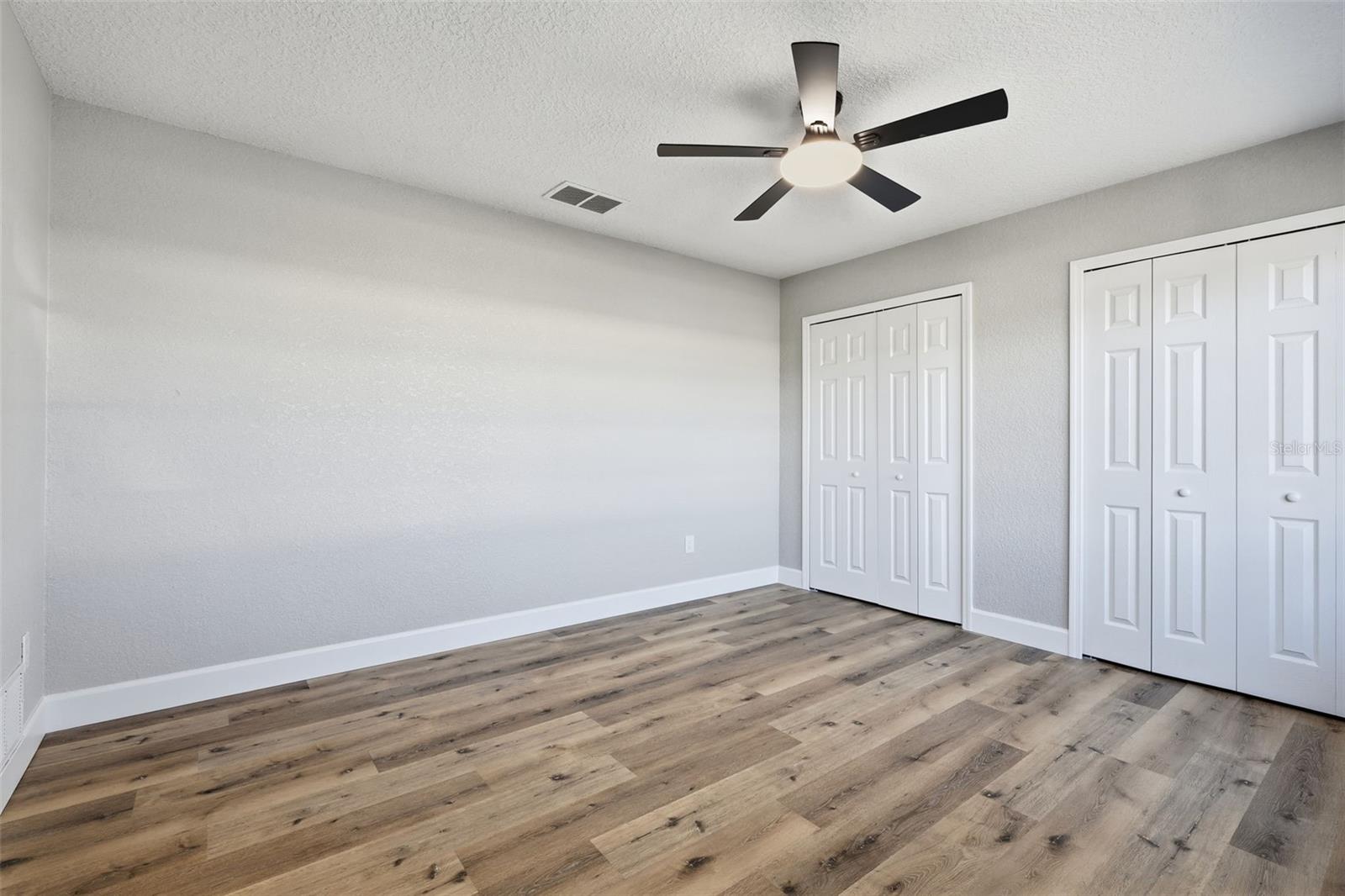 RONSWOOD - Residential