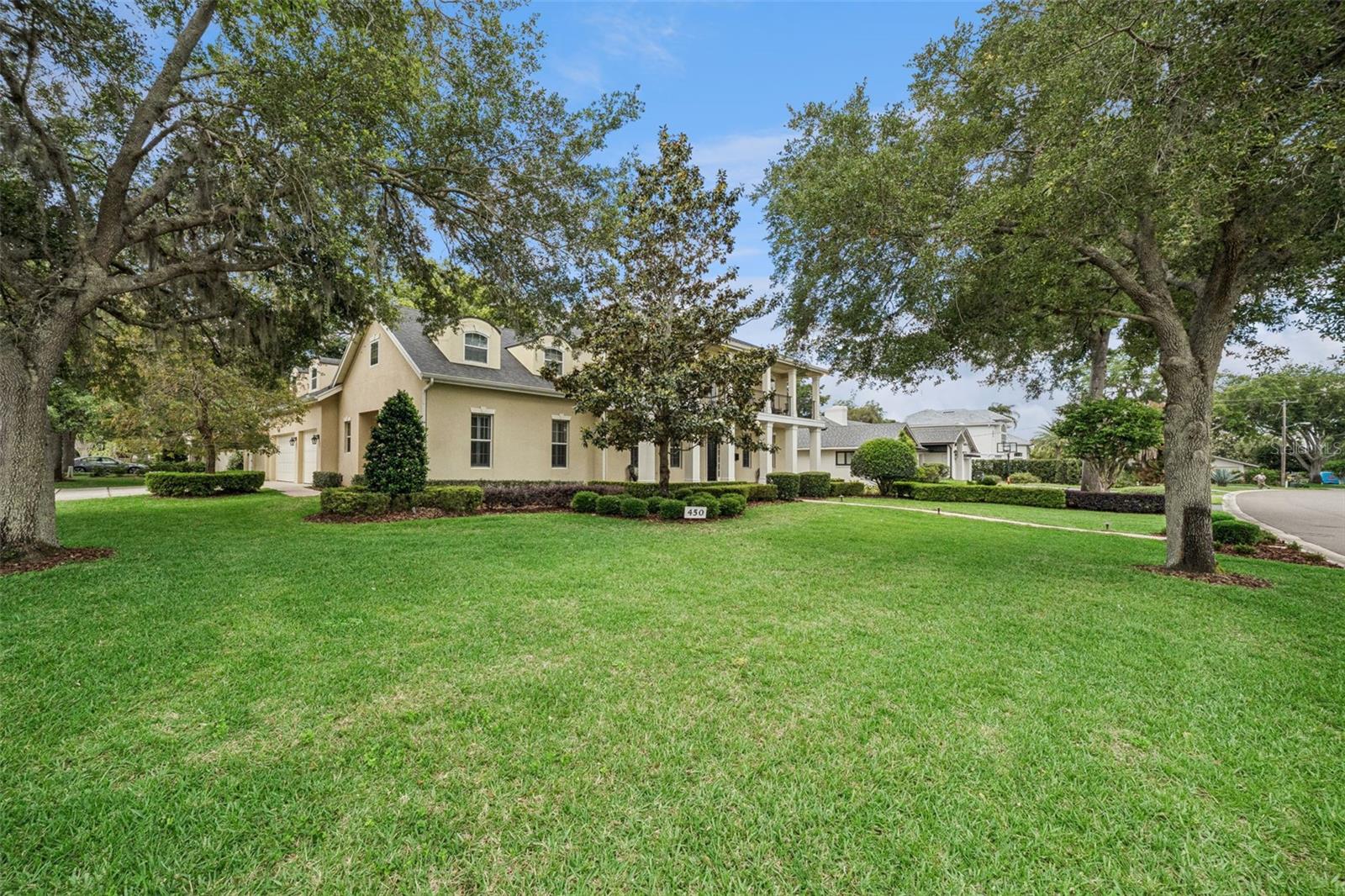 450 LAKEWOOD DRIVE