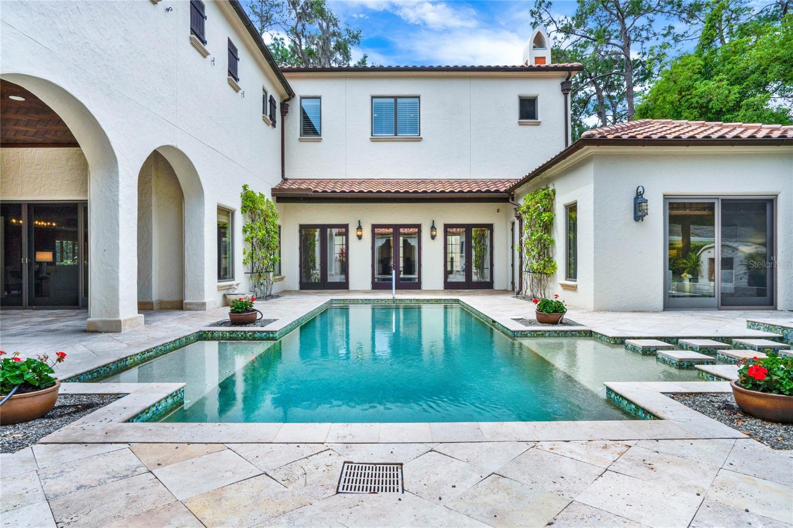 SICILIAN SHORES - Residential