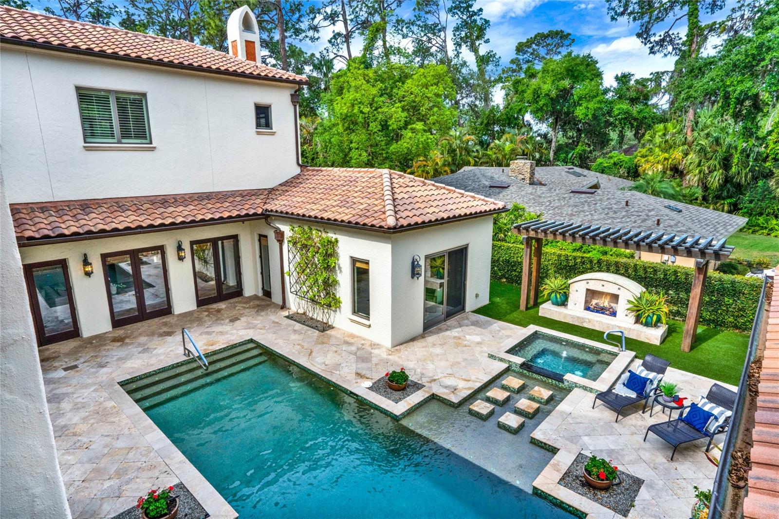 SICILIAN SHORES - Residential