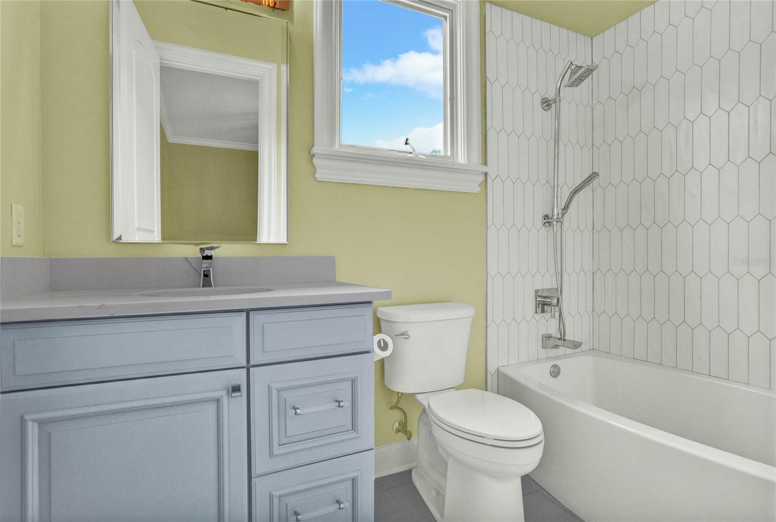 SICILIAN SHORES - Residential