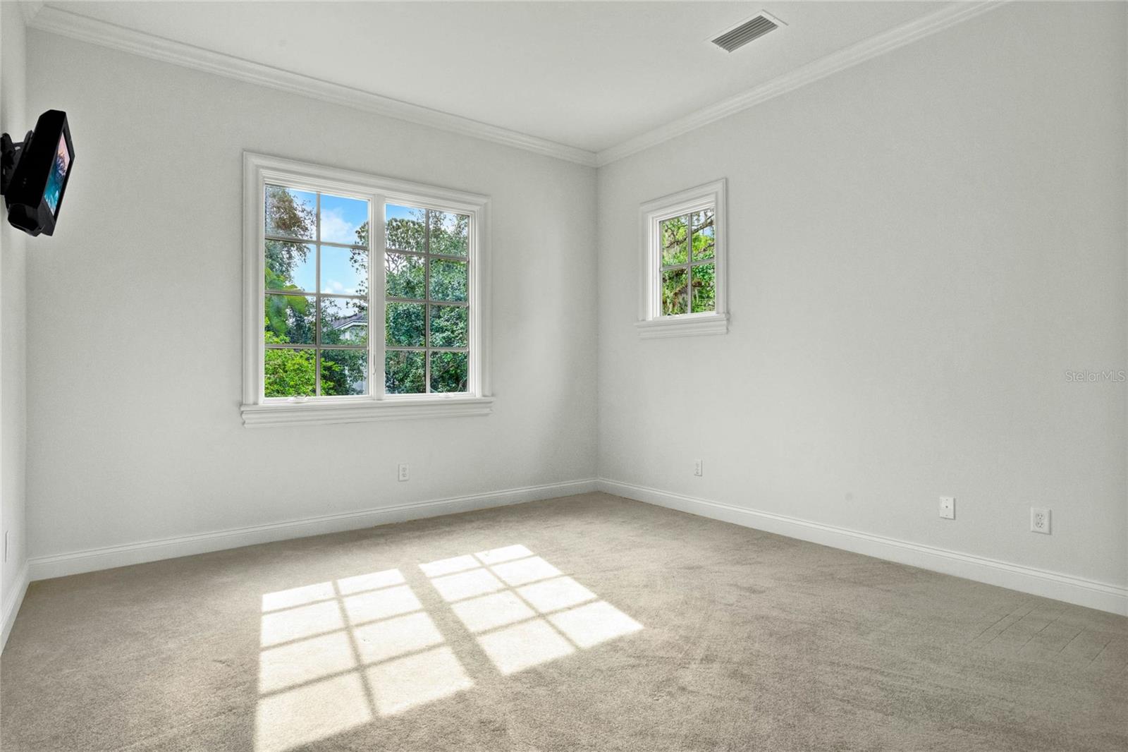 SICILIAN SHORES - Residential