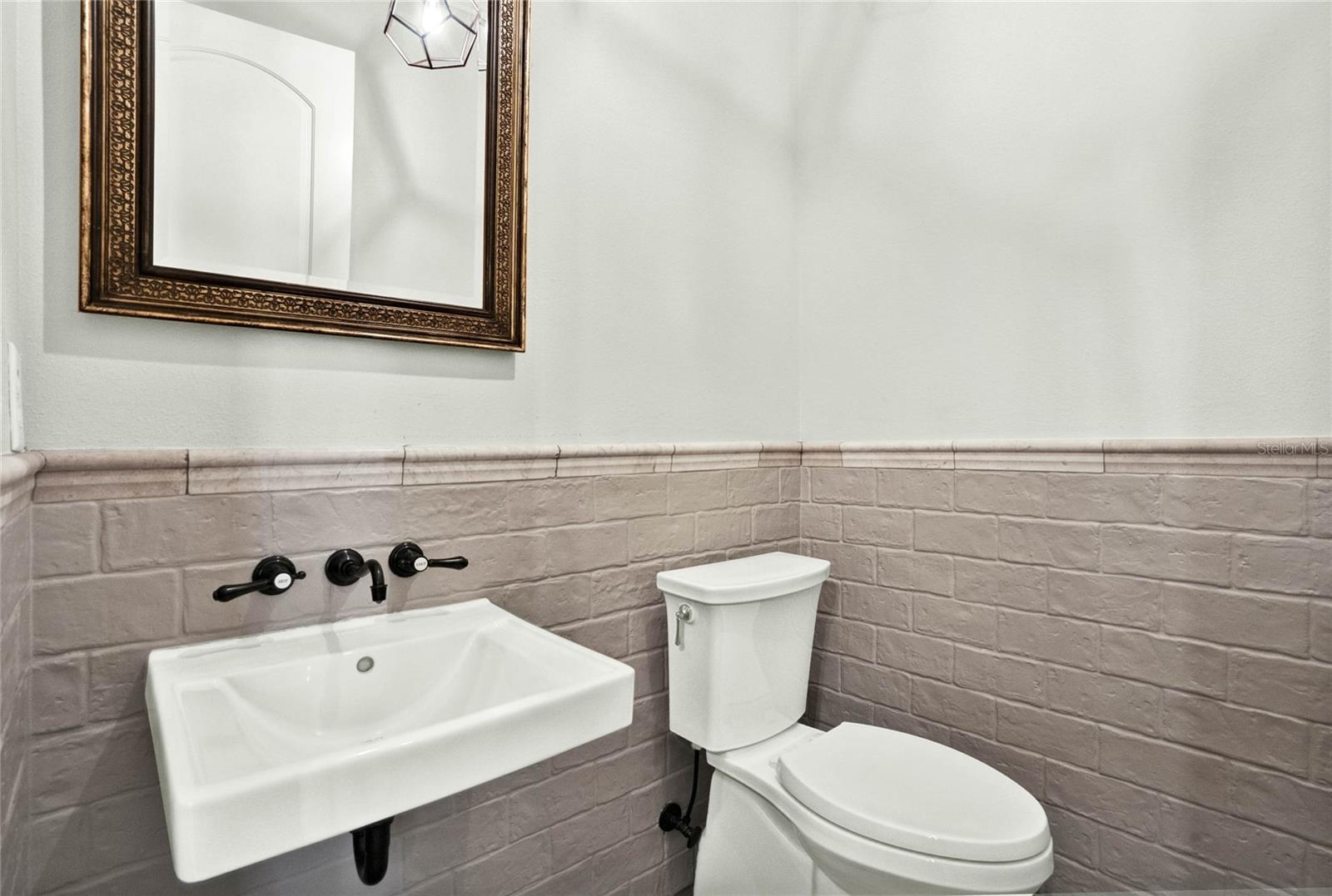 SICILIAN SHORES - Residential