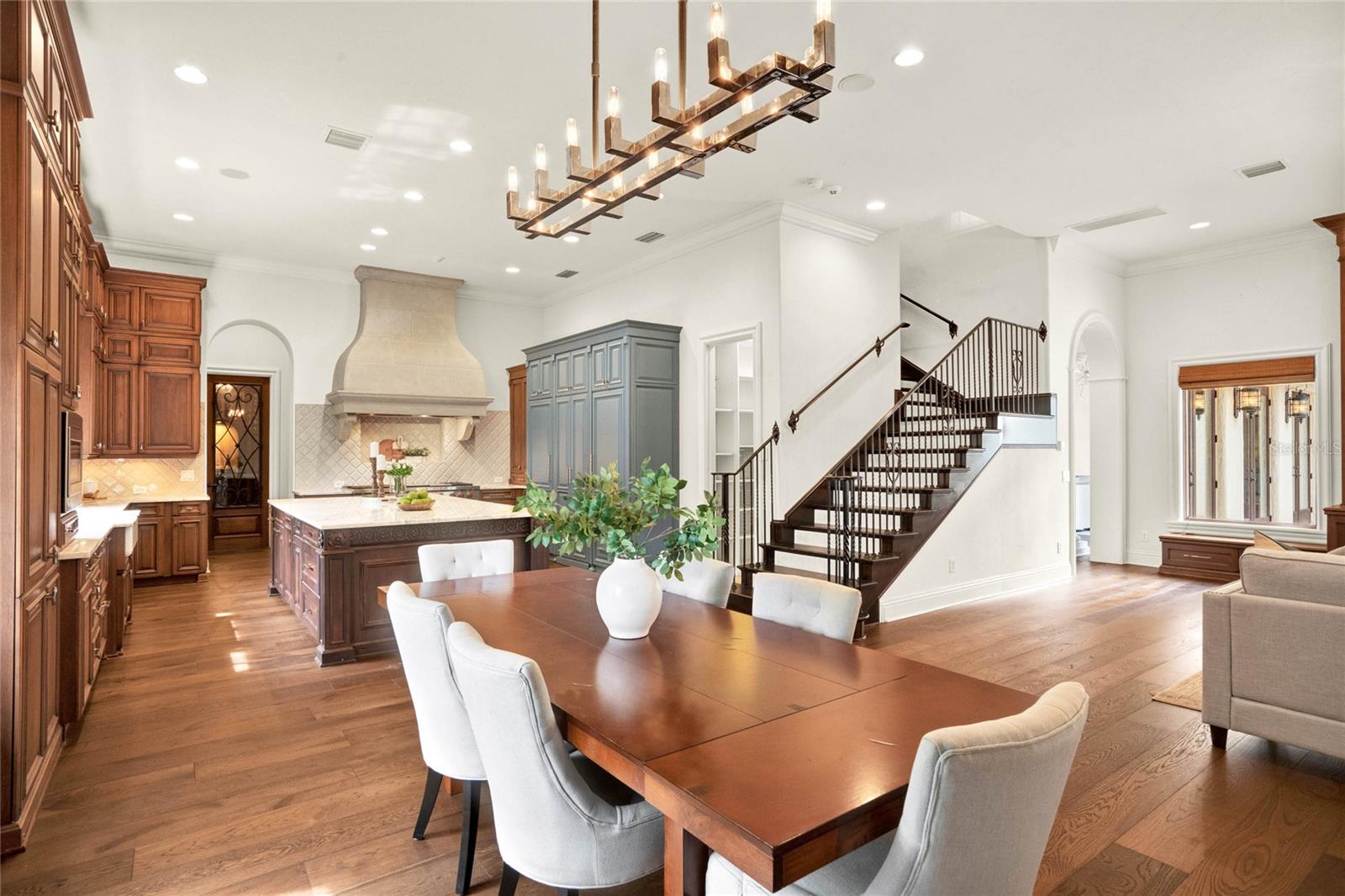 SICILIAN SHORES - Residential