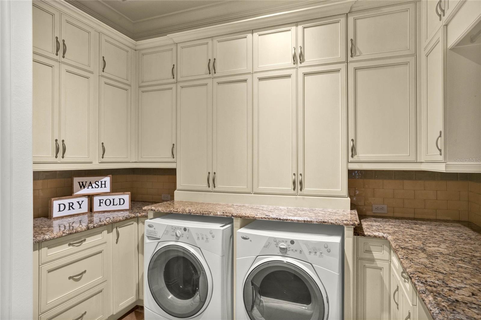 SICILIAN SHORES - Residential