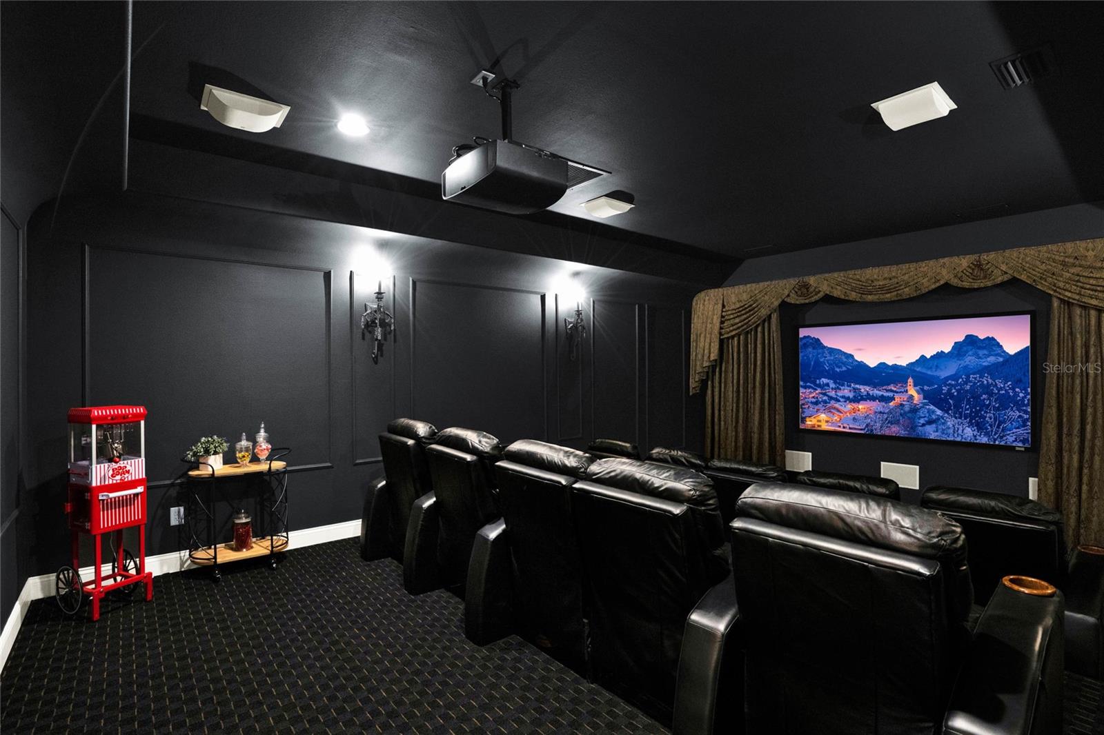 SICILIAN SHORES - Residential