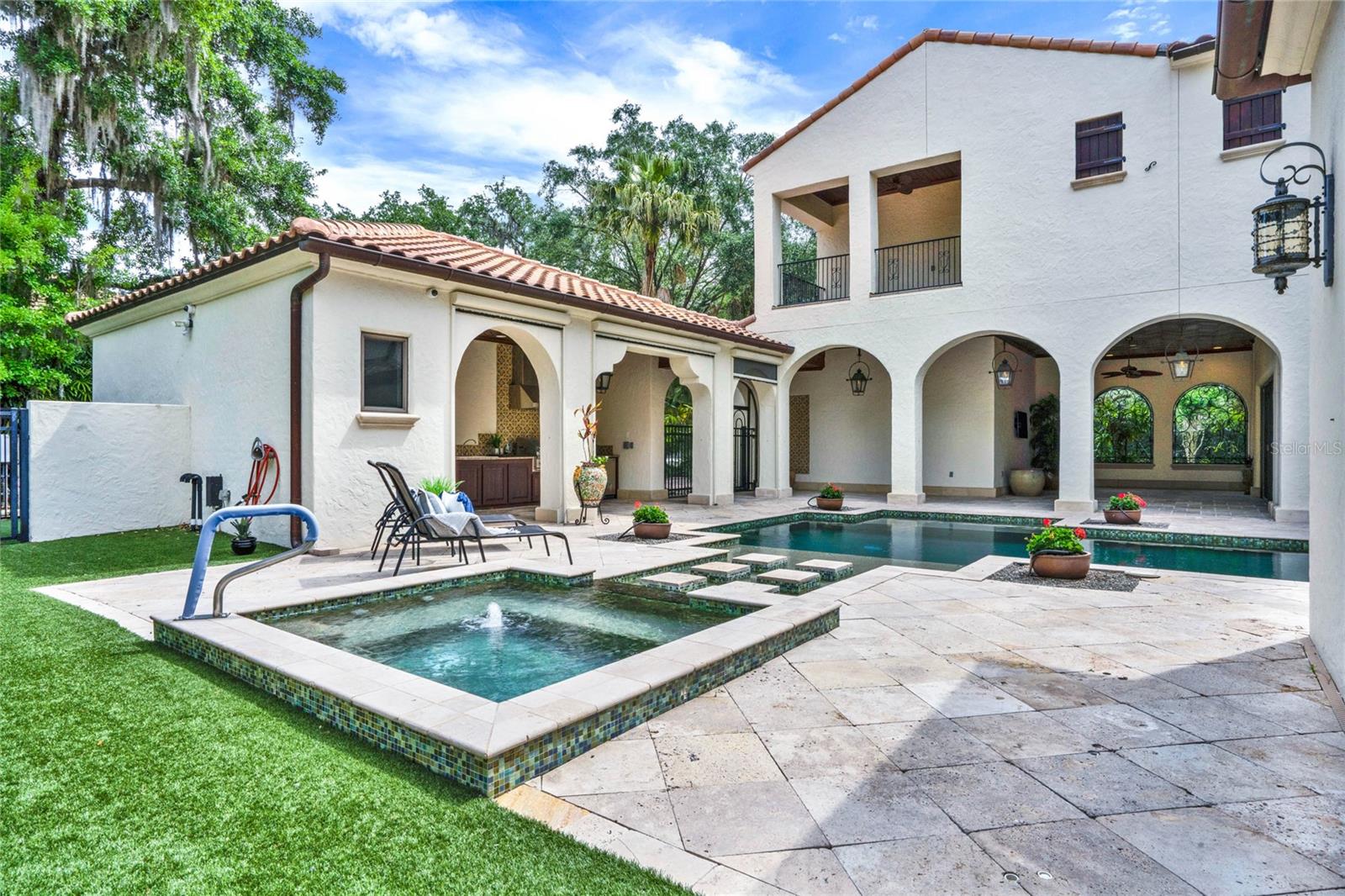 SICILIAN SHORES - Residential